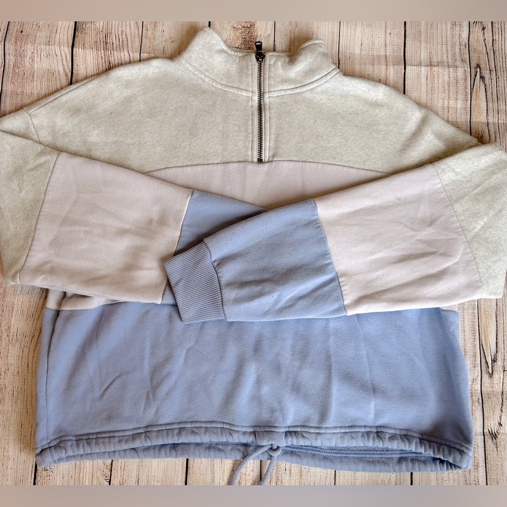 American Eagle Color-Block (Purple/White) Cropped 1/4 Zip Sweater